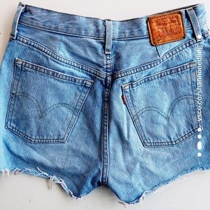 Levi’s 501 cut offs light wash
